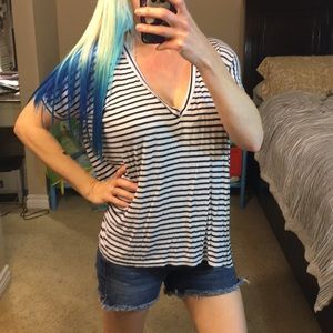 Great Cond Brandy Melville V neck